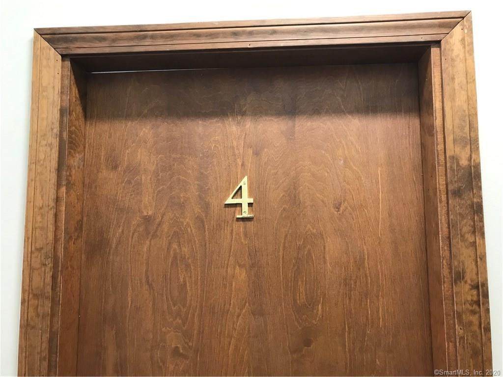 559 Hartford Pike - Photo 1