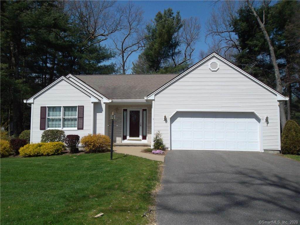 3 Stratton Circle - Photo 1
