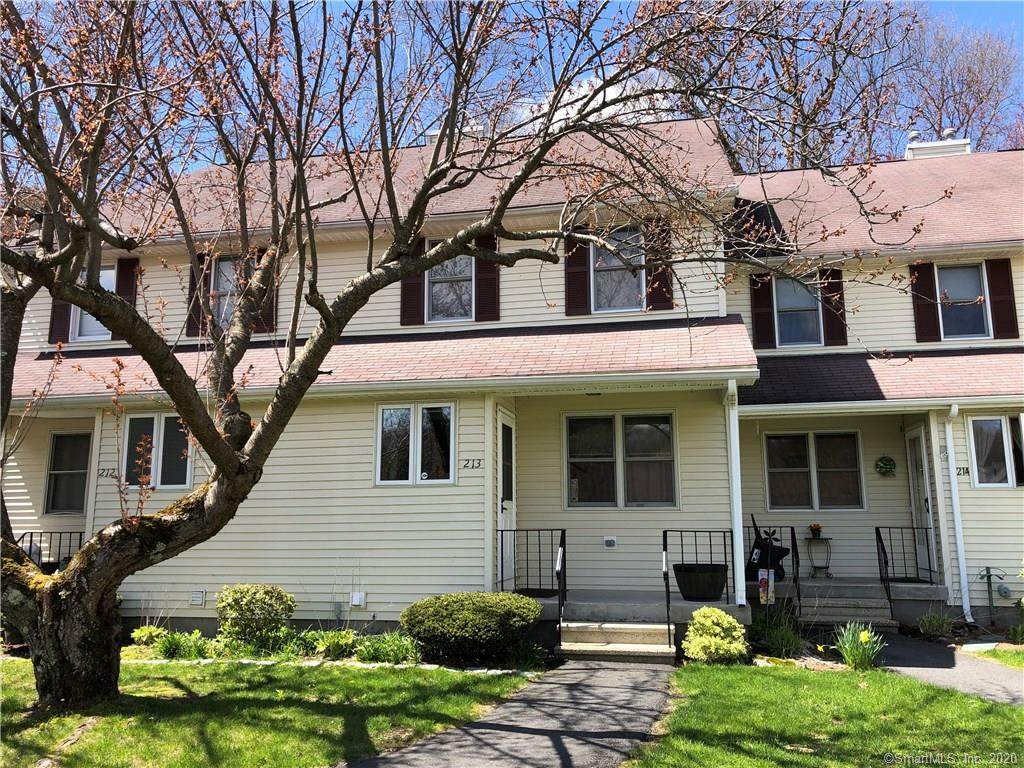 213 Oldefield Farms - Photo 1