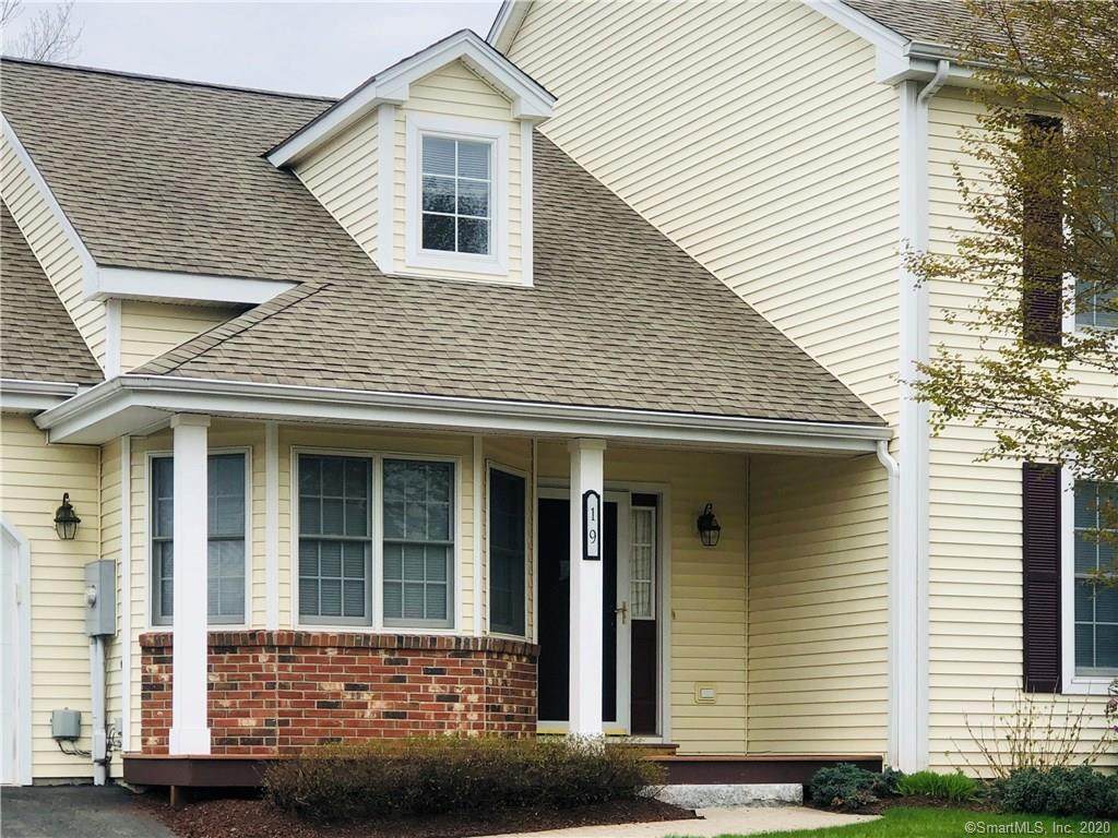 19 Hudson Lane - Photo 1