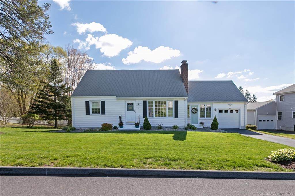 8 Turner Avenue - Photo 1