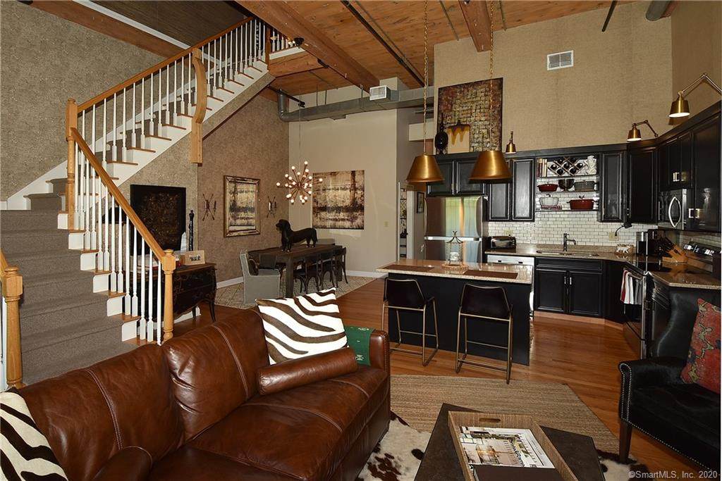 33 Mechanic Street - Photo 1