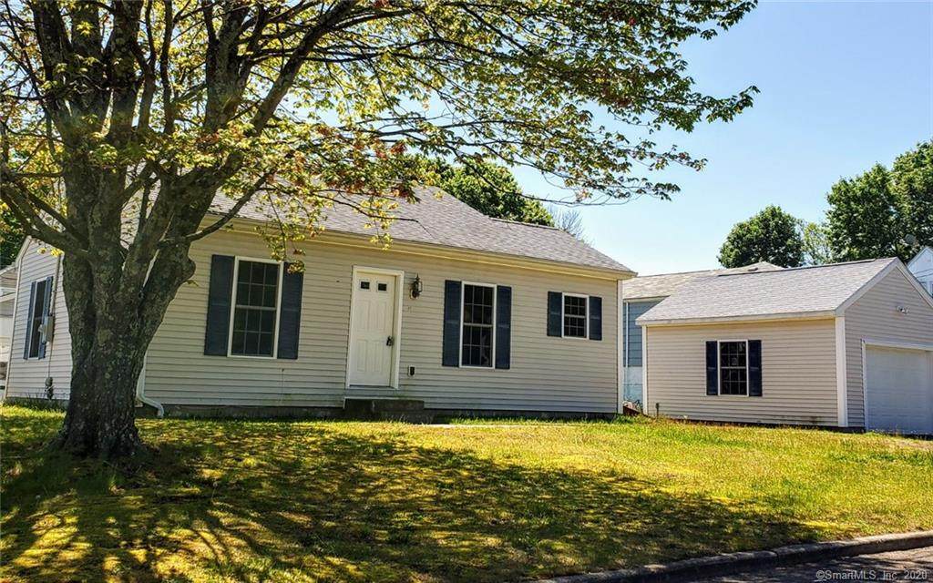 18 Woodlawn Avenue - Photo 1