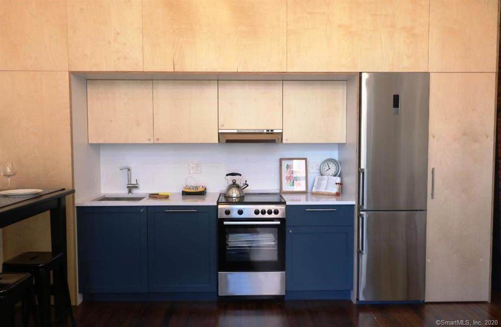 139 Orange Street - Photo 1