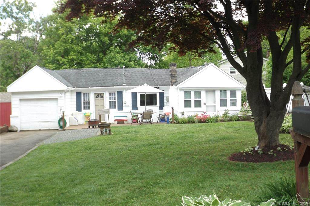 8 Hickory Street - Photo 1