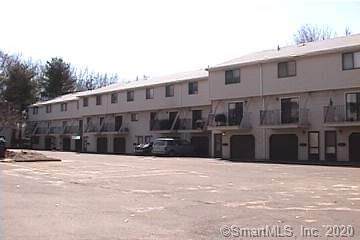 517 Blackstone Village - Photo 1