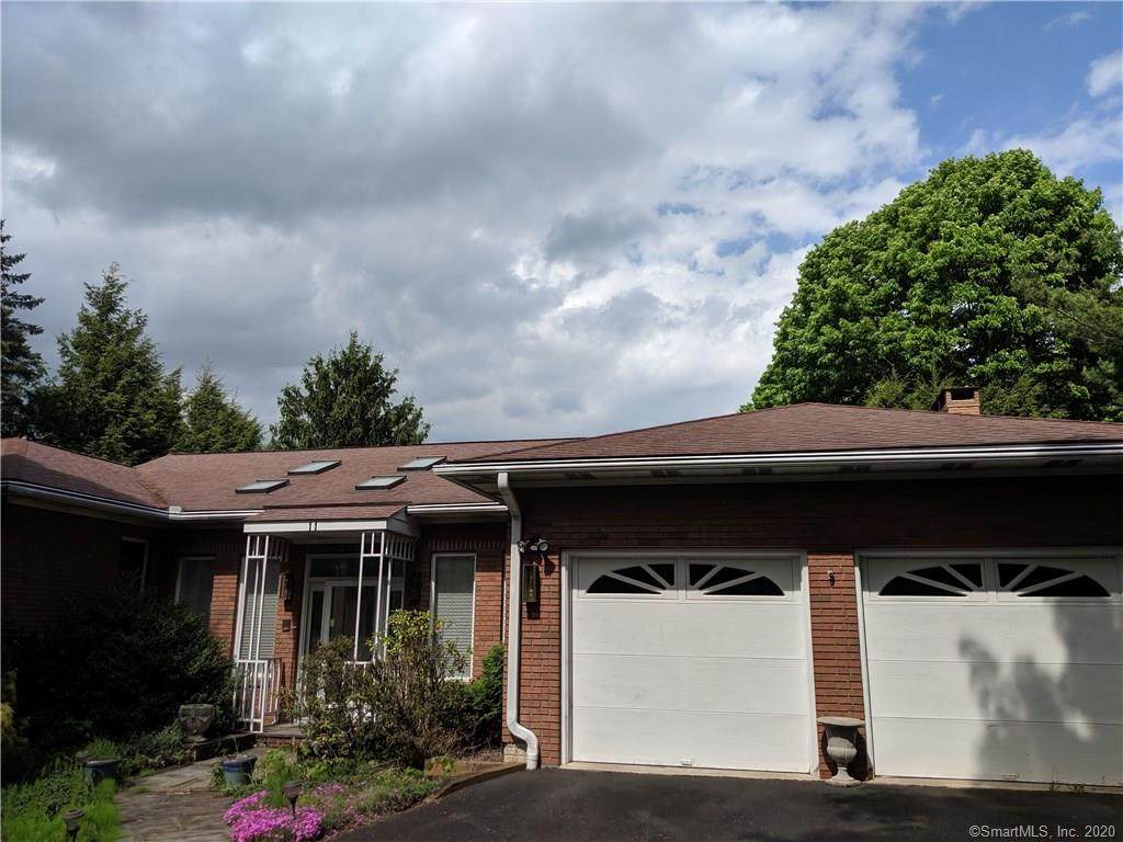 11 Ridgecrest Road - Photo 1