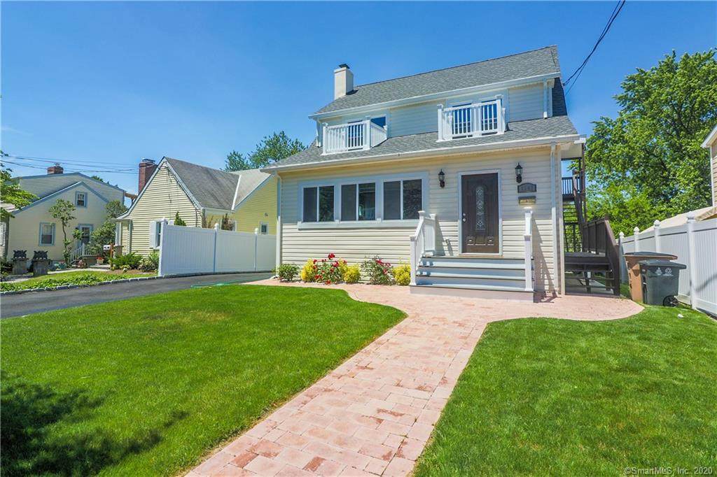 1143 Shippan Avenue - Photo 1