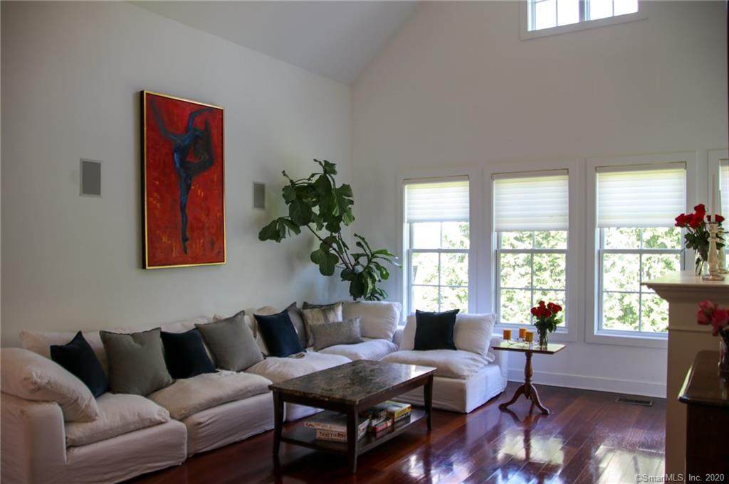77 Havemeyer Lane - Photo 1