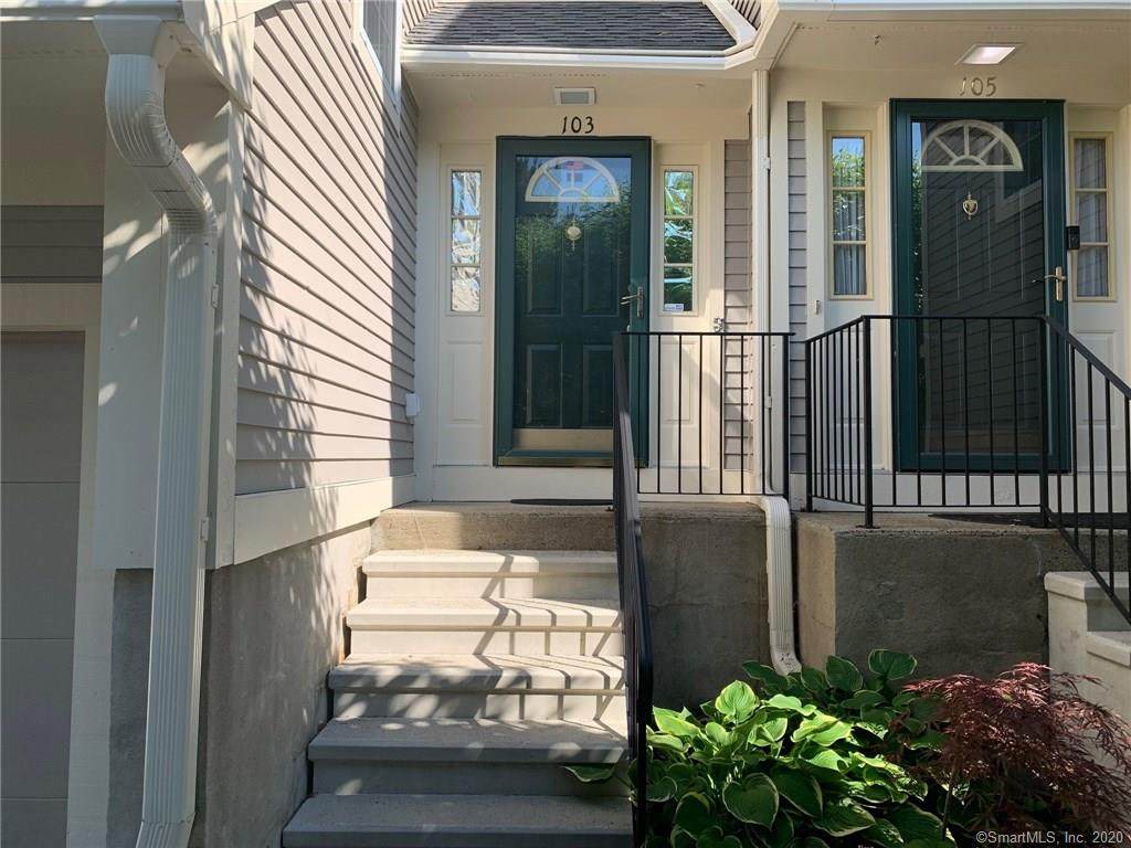 103 Paugusett Circle - Photo 1