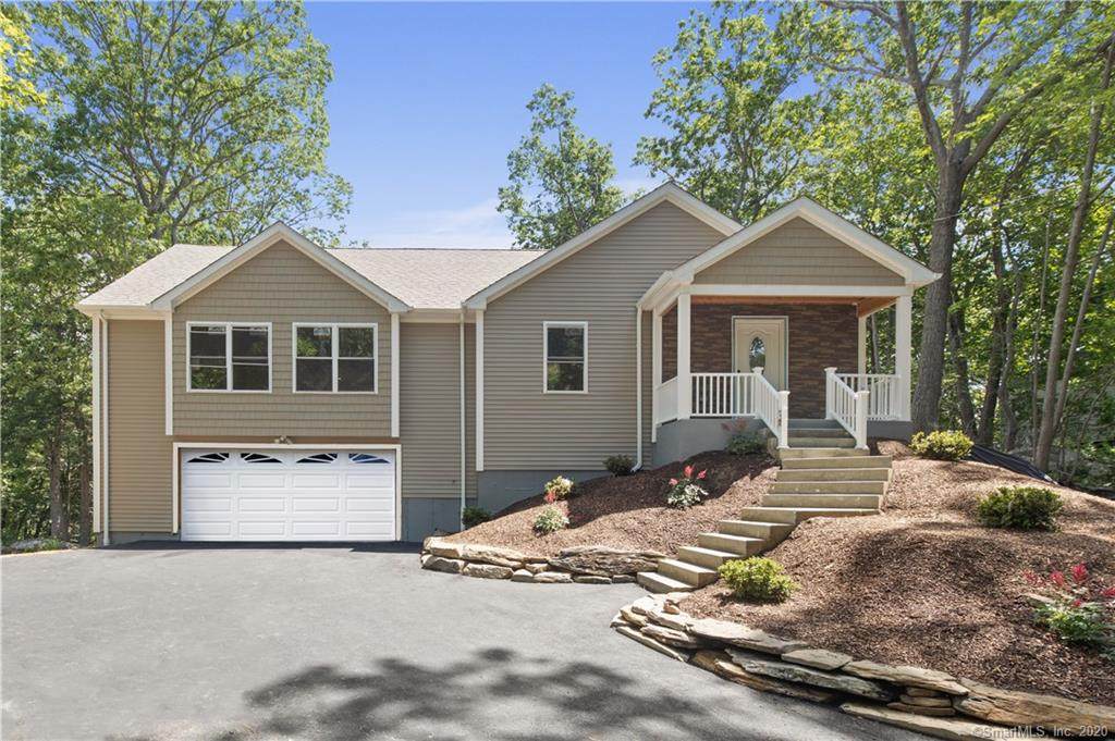 82 Perry Drive - Photo 1