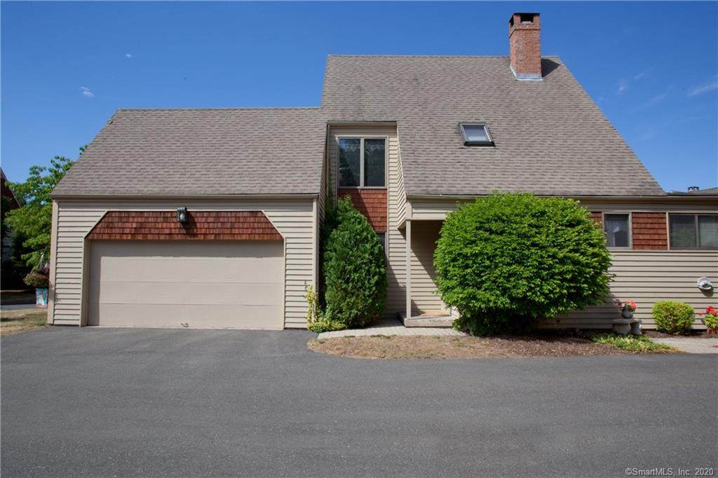 2 Boxwood Court - Photo 1
