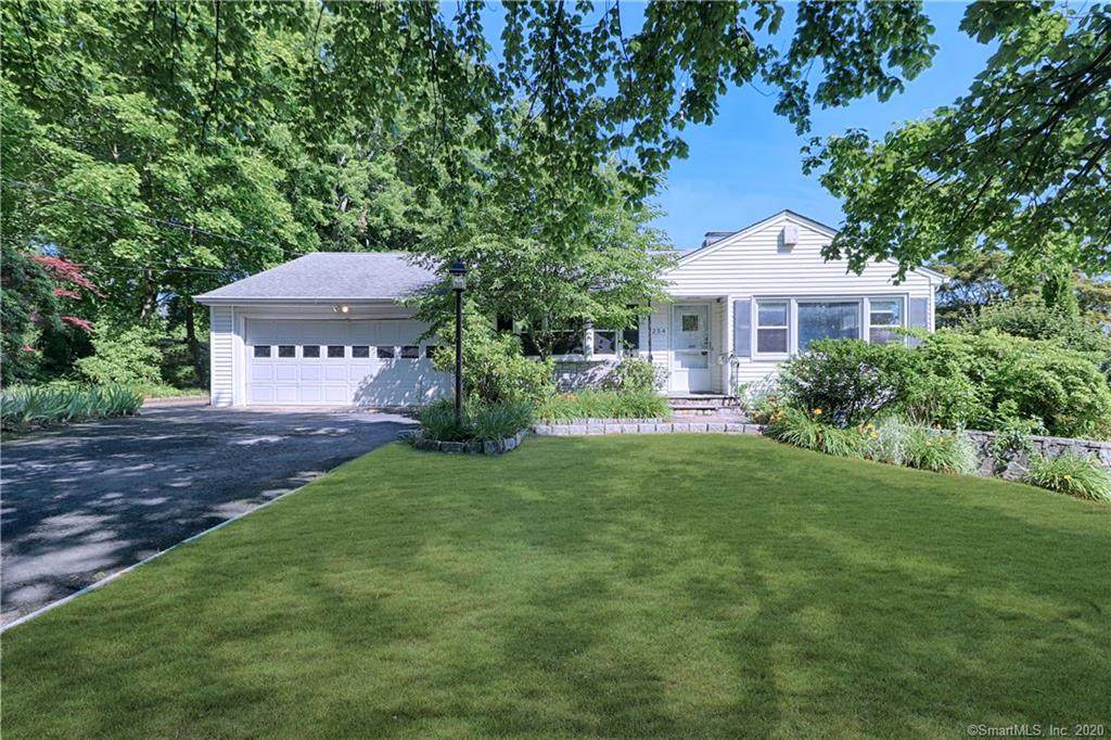 254 Hawthorne Drive - Photo 1