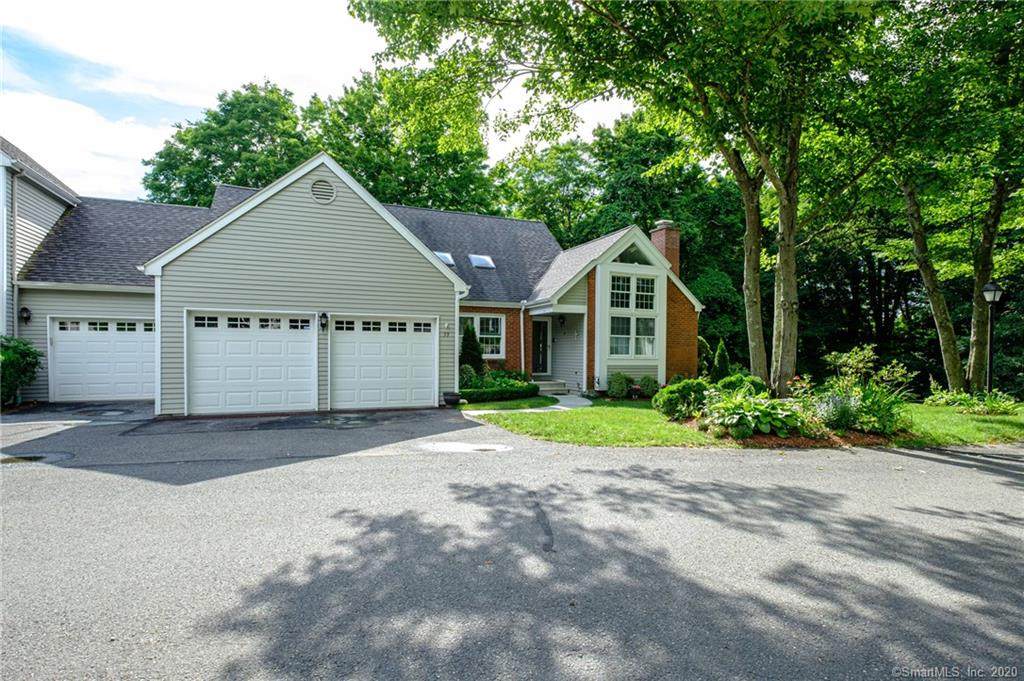 59 Woodbury Hill - Photo 1