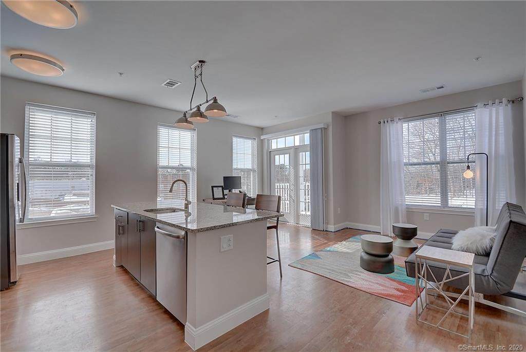 918 New London Turnpike - Photo 1