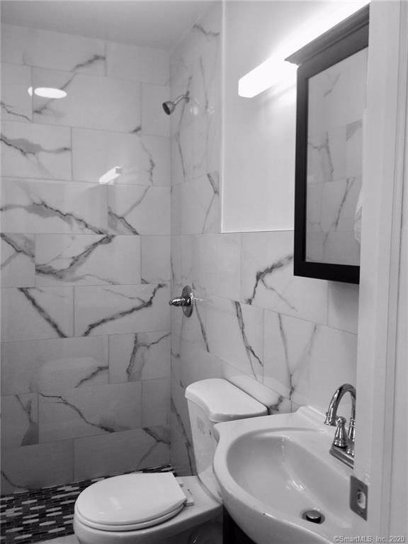 1925 Barnum Avenue - Photo 1
