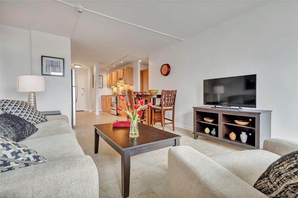 100 York Street - Photo 1
