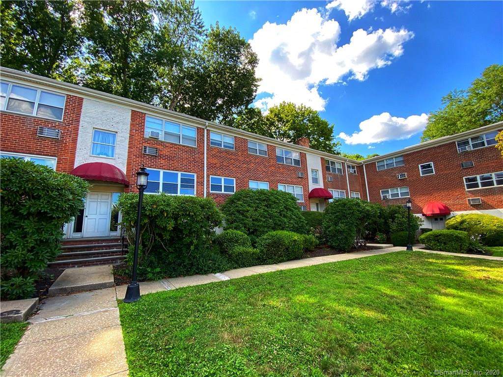 11 Bedford Avenue - Photo 1