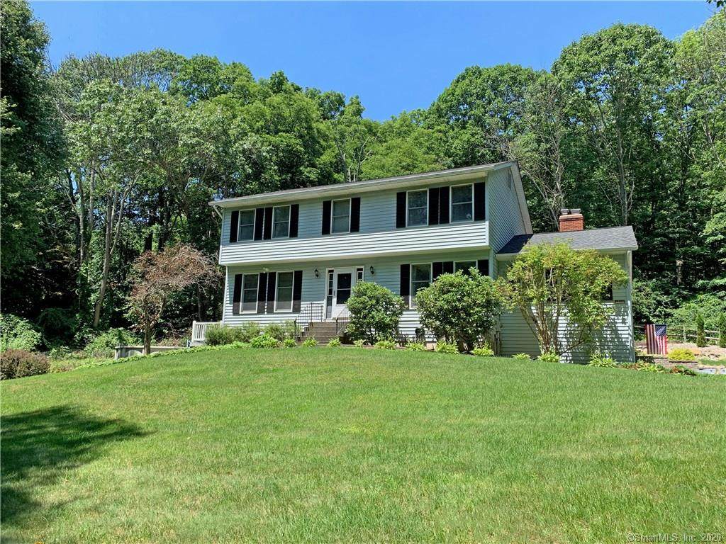 7 Beaver Bog Road - Photo 1