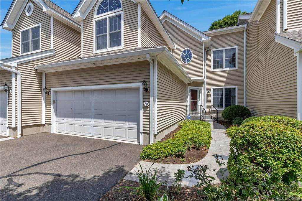 29 Regency Circle - Photo 1