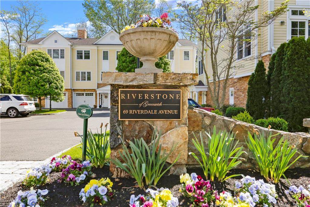 69 Riverdale Avenue - Photo 1