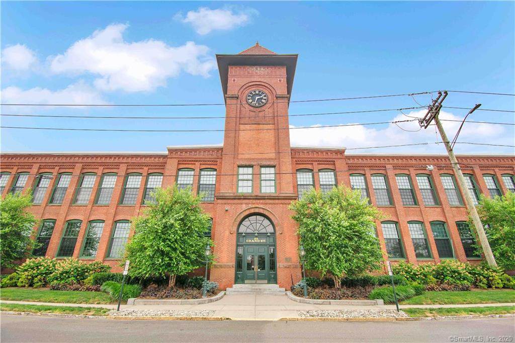 25 Grand Street - Photo 1