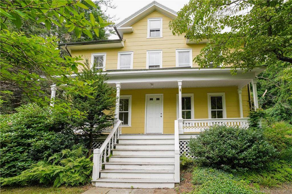 82 Torrington Avenue - Photo 1