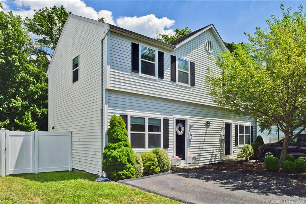 1 Lindenwoods Road - Photo 1