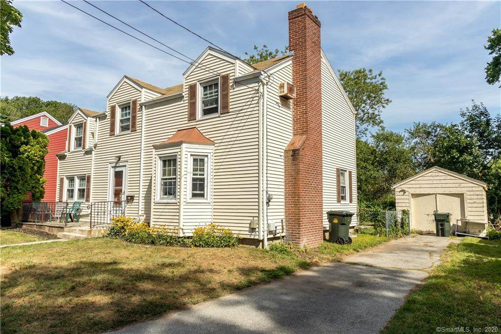 4 Boulevard Court - Photo 1