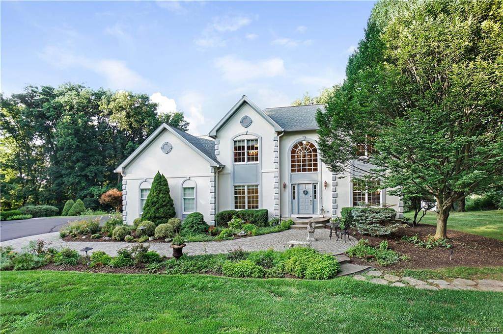 31 Whitewood Road - Photo 1