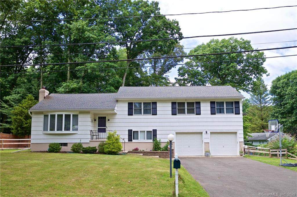 24 Ravenwood Road - Photo 1