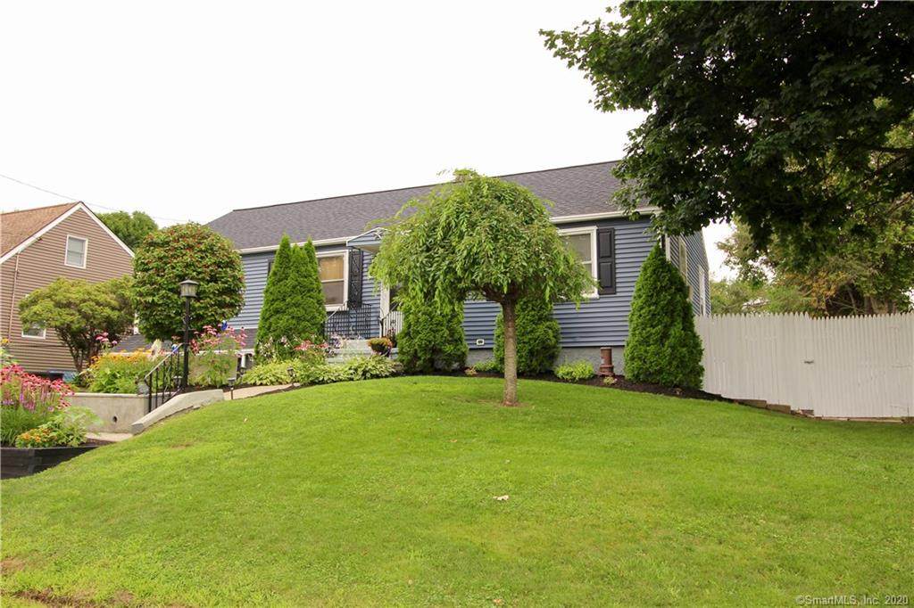 51 Cornhill Street - Photo 1