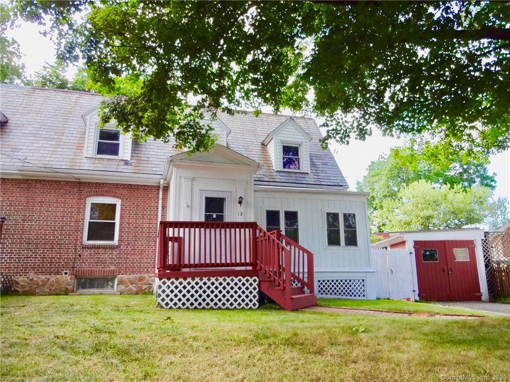 12 Meadowbrook Road - Photo 1