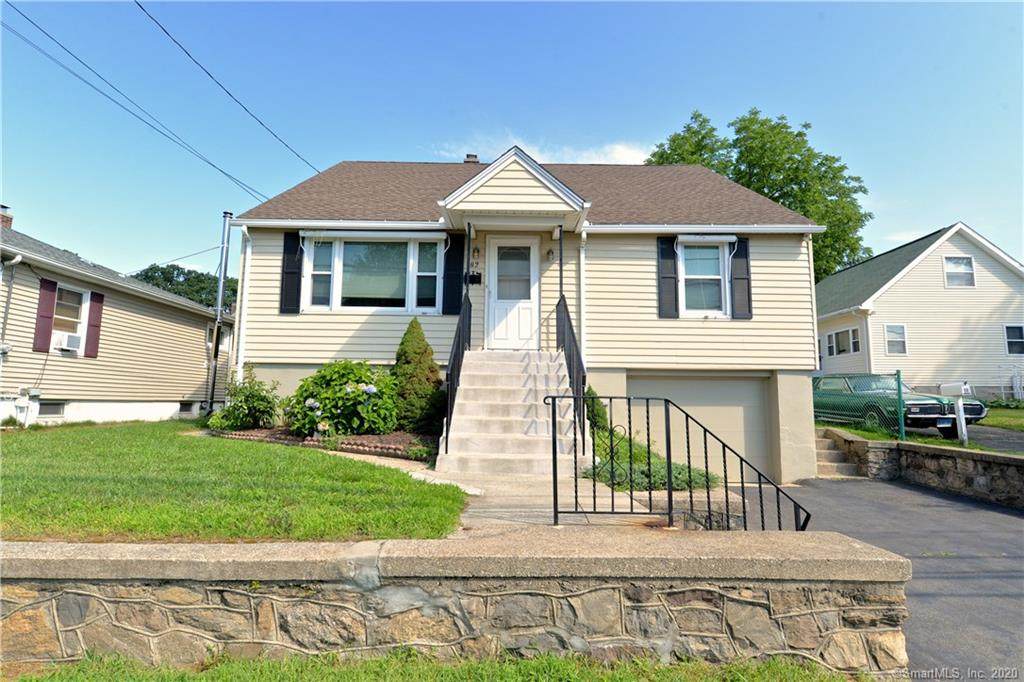 82 Bradley Avenue - Photo 1