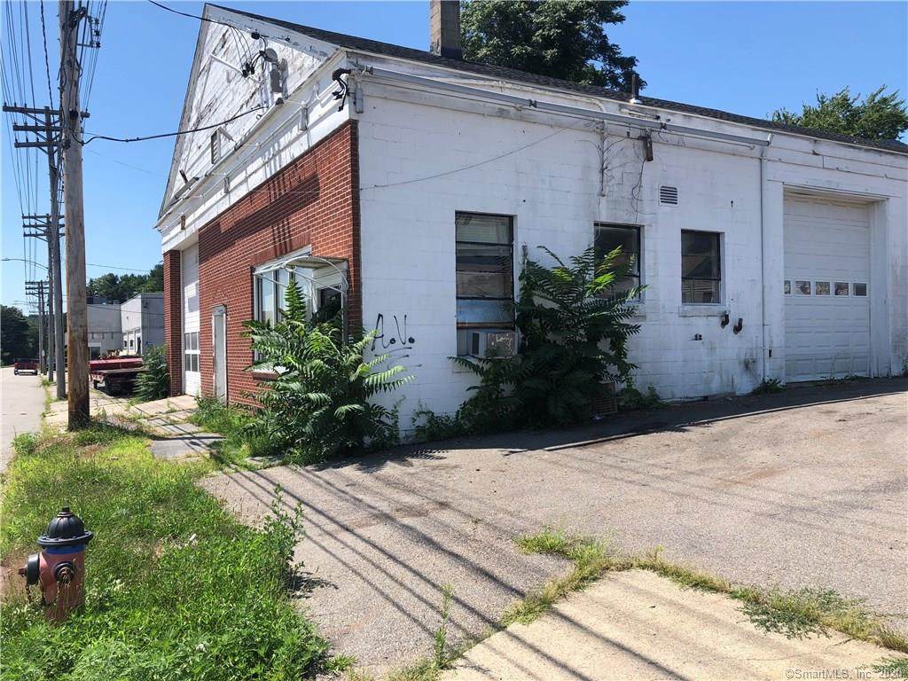 418 North Main Street - Photo 1