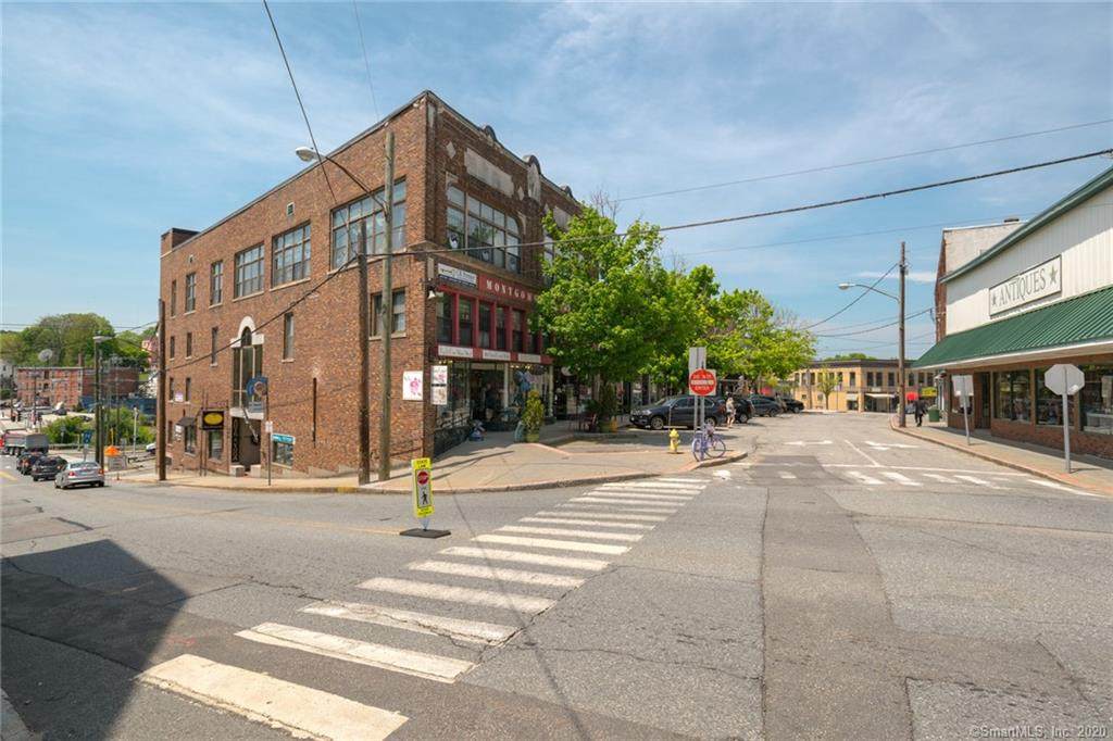 112 Main Street - Photo 1