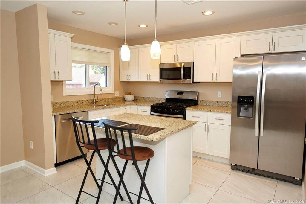 17 Montoya Drive - Photo 1