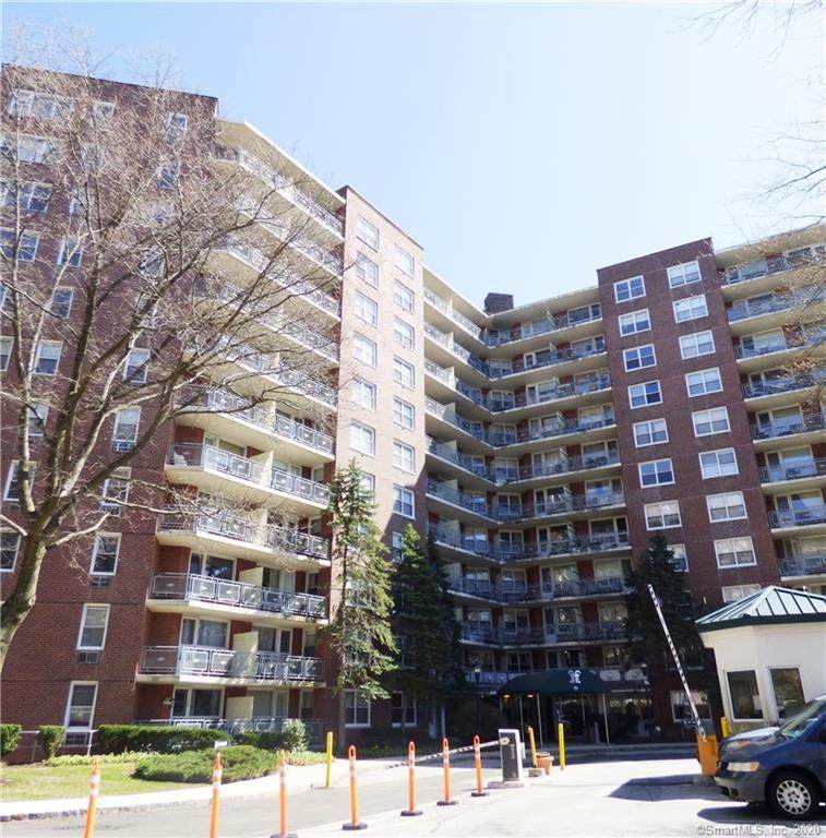 71 Strawberry Hill Avenue - Photo 1