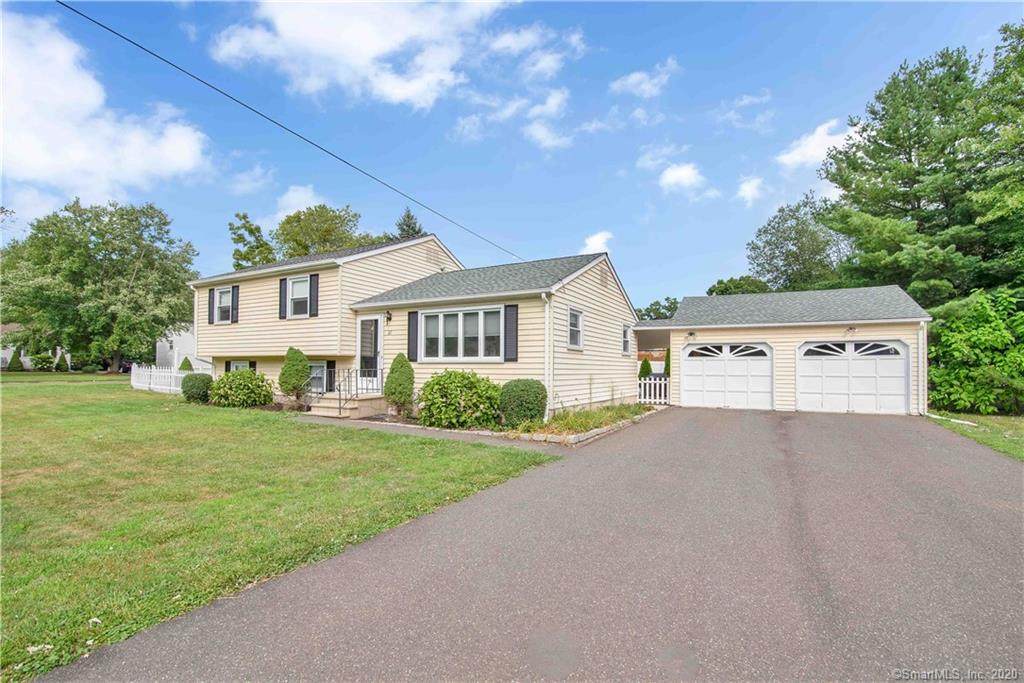 27 Park Pond Circle - Photo 1