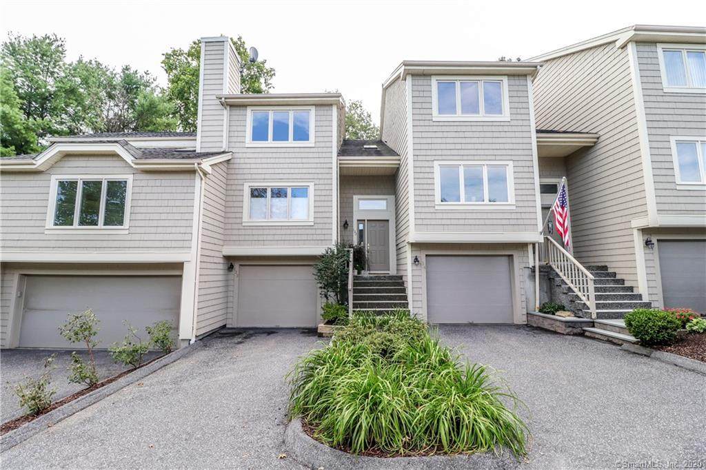 12 Boulevard Drive - Photo 1