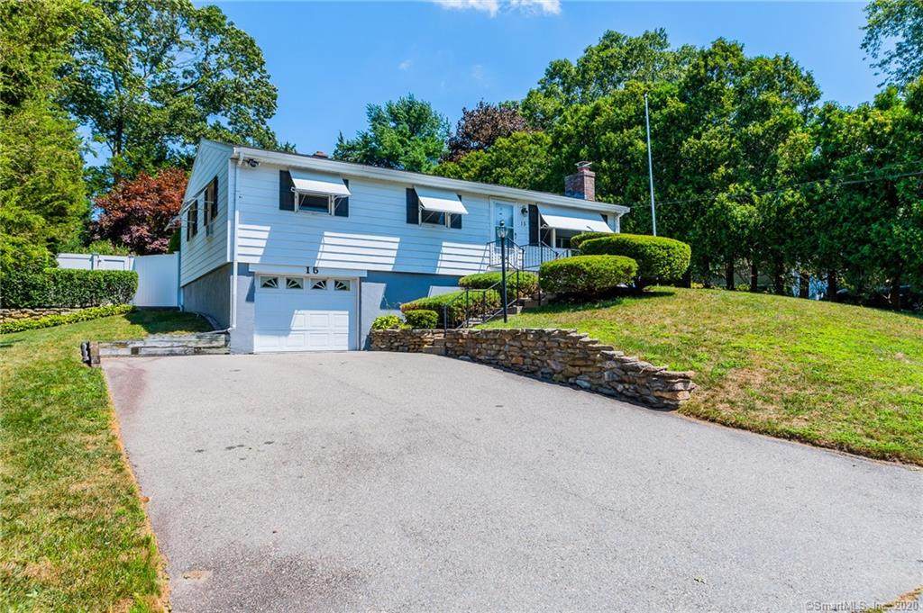 15 Laurel Drive - Photo 1