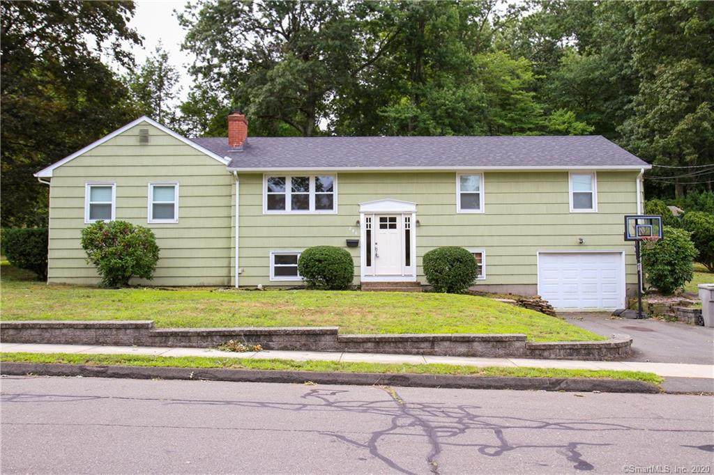 246 Ivy Drive - Photo 1