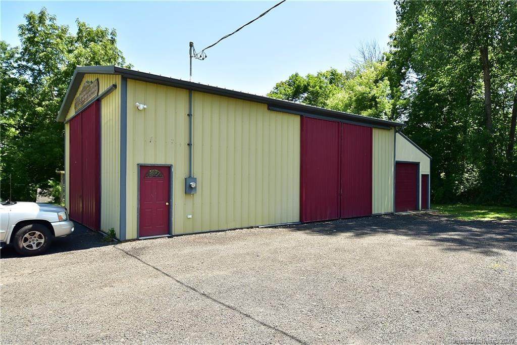 1011 Main Street - Photo 1