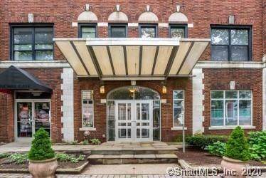881 Lafayette Boulevard - Photo 1