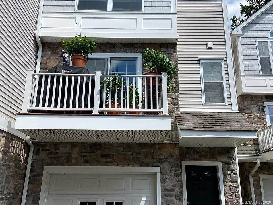 85 Camp Avenue - Photo 1