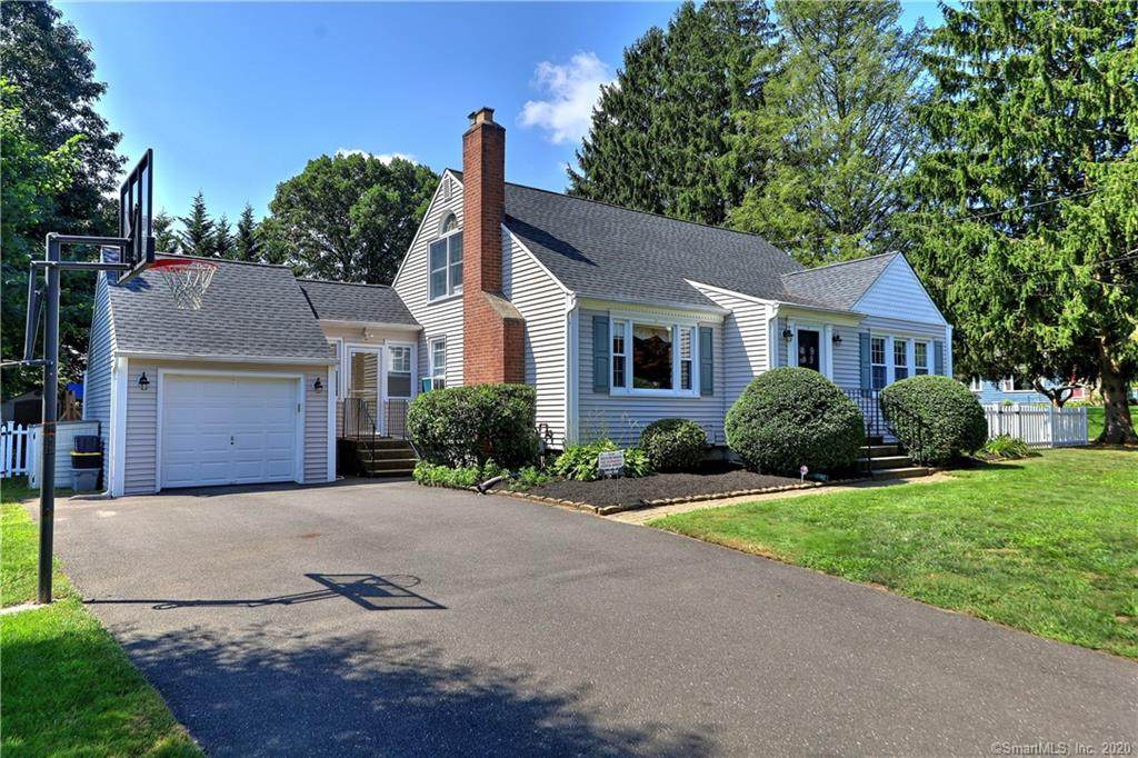 99 Evelyn Street - Photo 1