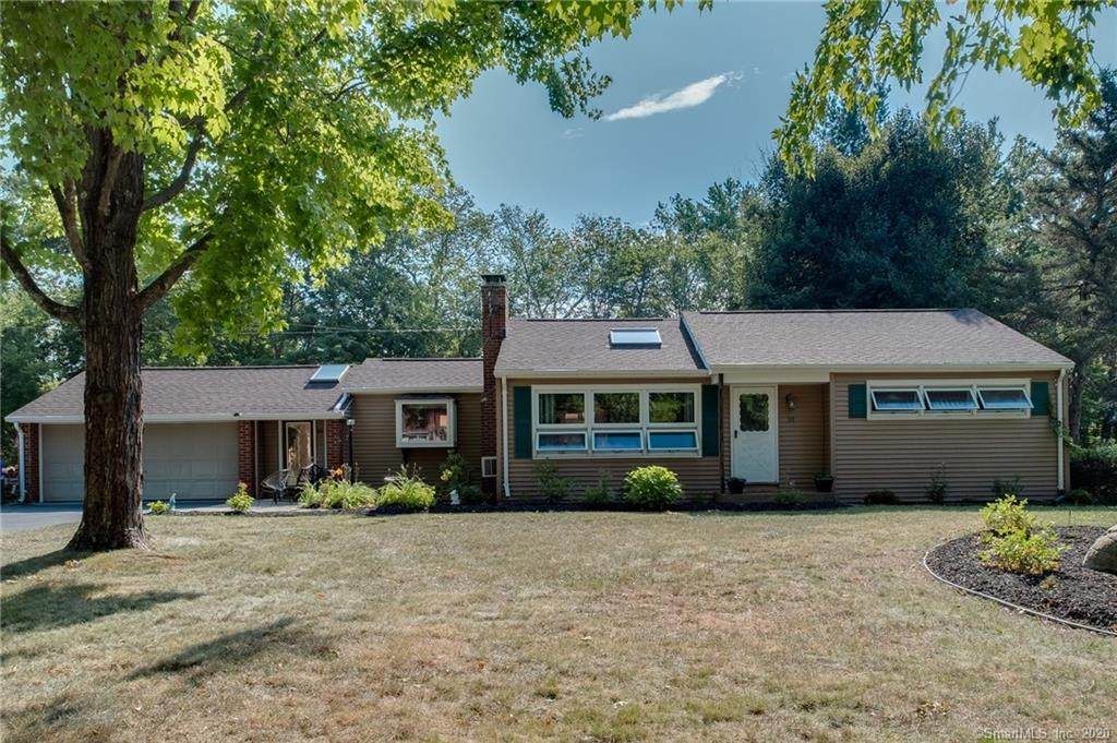 10 Holly Drive - Photo 1