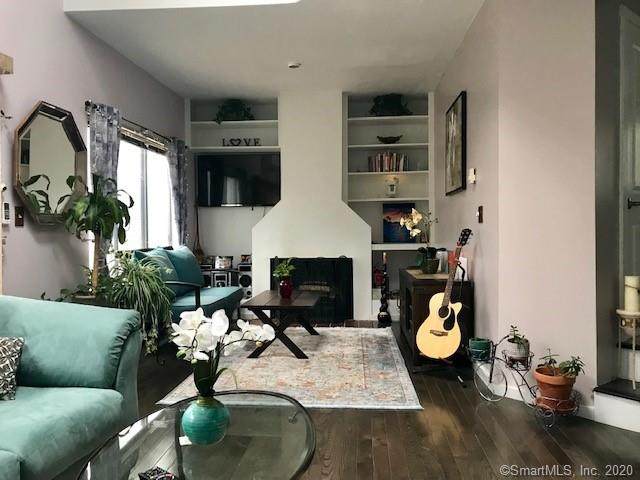 9 Stonegate Drive - Photo 1