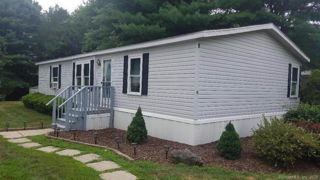 9 Woods Way - Photo 1