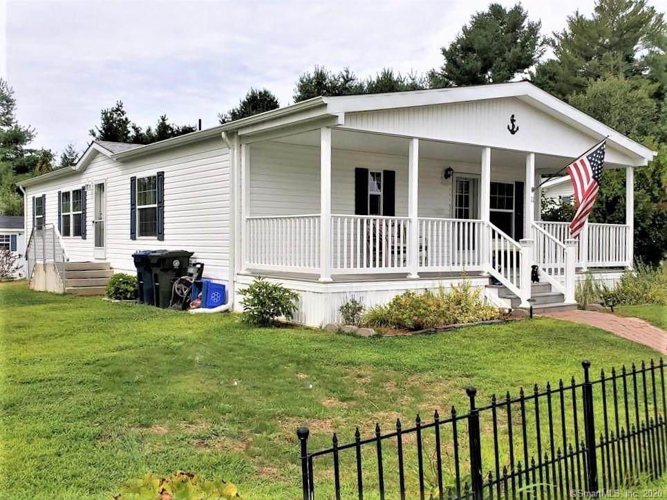 11 Carolyn Lane - Photo 1